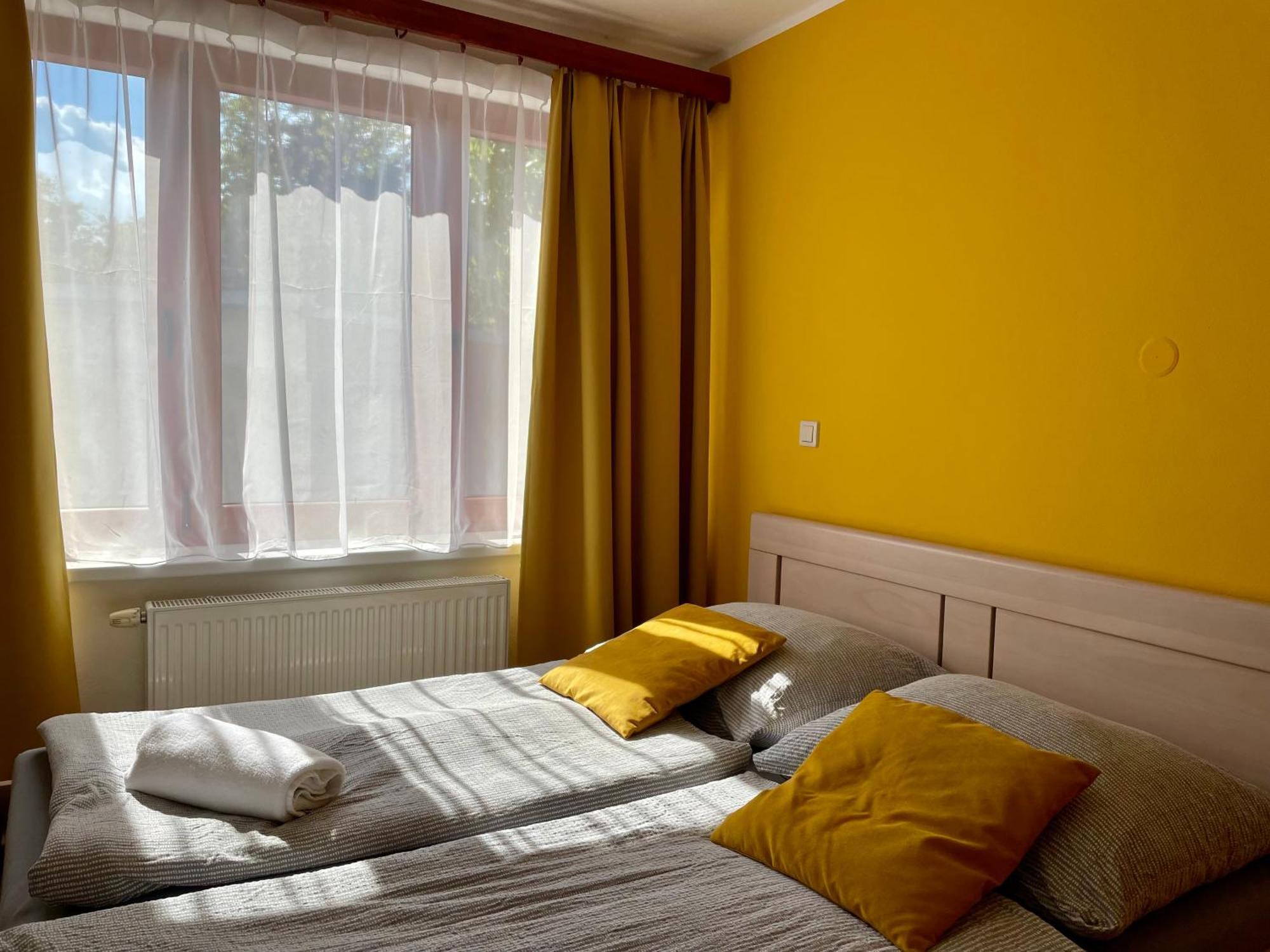 Penzion U Prehrady Luhačovice Habitación foto